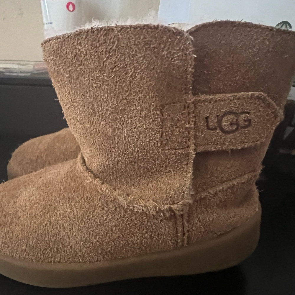 Toddler Ugg’s Size 04/05